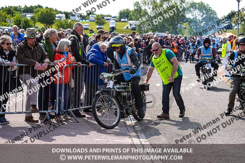 Vintage motorcycle club;eventdigitalimages;no limits trackdays;peter wileman photography;vintage motocycles;vmcc banbury run photographs